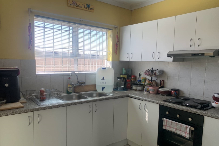 3 Bedroom Property for Sale in Windsor Park Estate Western Cape